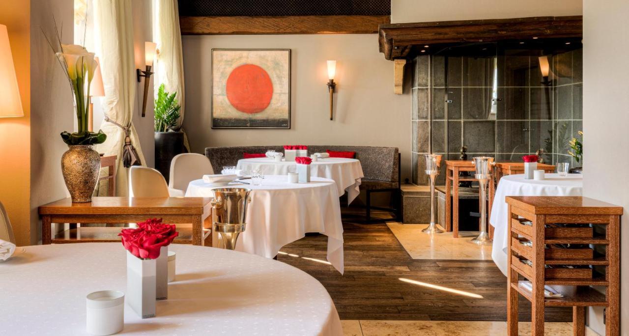 Victor'S Residenz-Hotel Schloss Berg Nennig Luaran gambar Restaurant "Le Clos du Bois"