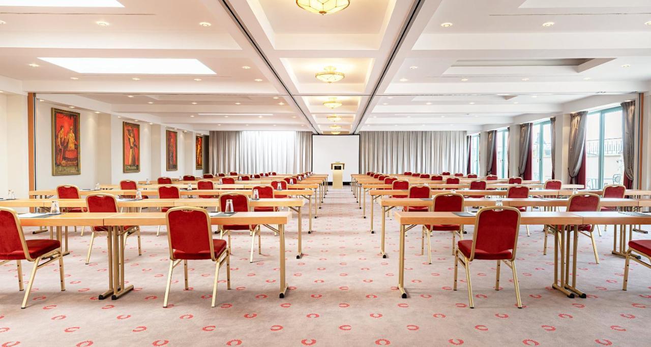 Victor'S Residenz-Hotel Schloss Berg Nennig Luaran gambar Meeting room