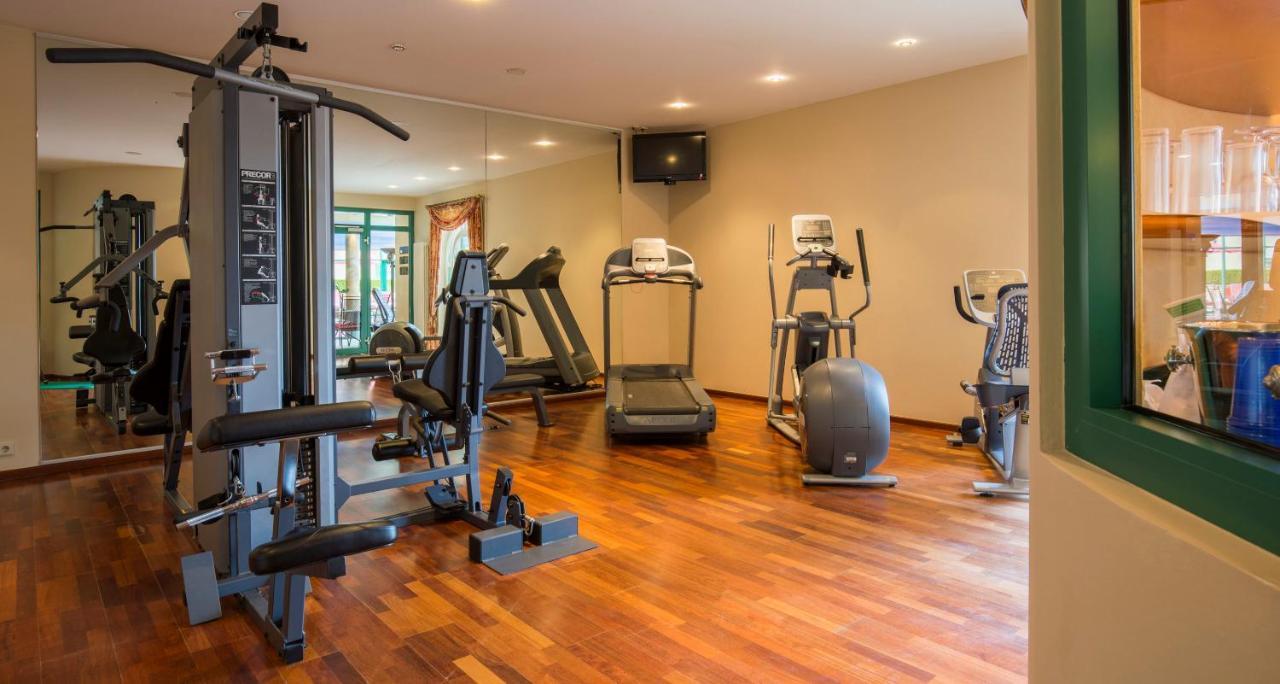Victor'S Residenz-Hotel Schloss Berg Nennig Luaran gambar A gym