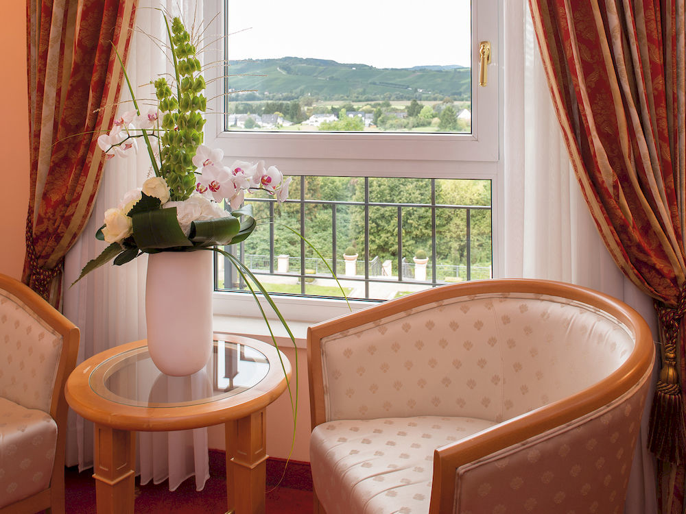 Victor'S Residenz-Hotel Schloss Berg Nennig Luaran gambar A room at the Hotel